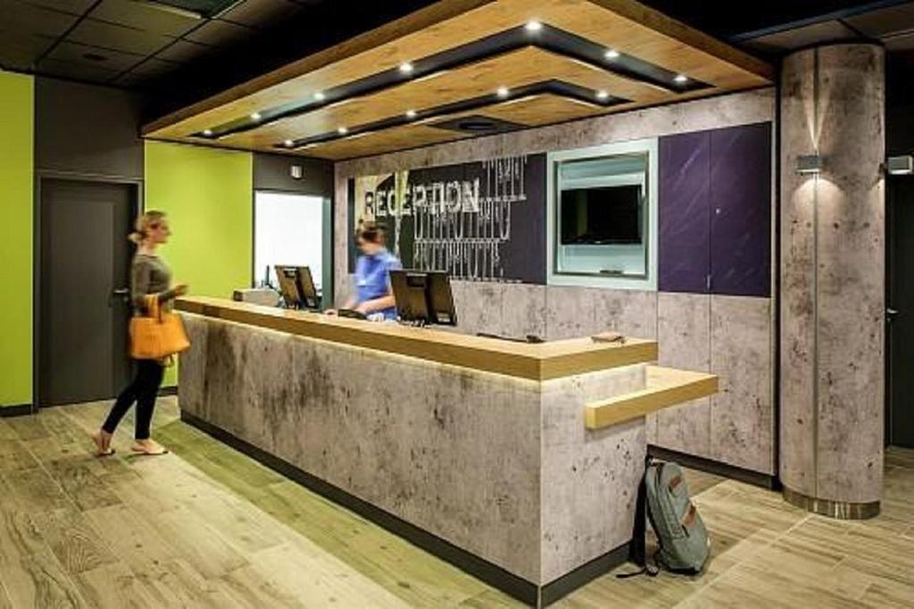 Ibis Budget Bordeaux Centre Bastide Bagian luar foto